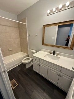 Bathroom 1 at 509 Beckman St
